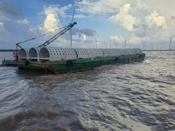 Hollow pier structure